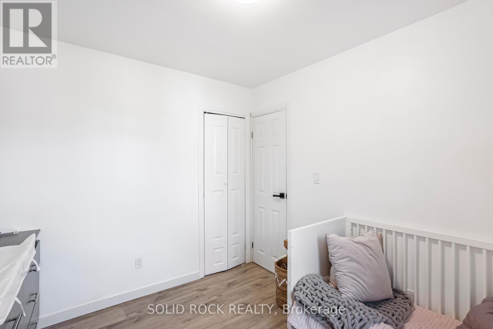 60 Lincoln Road, Hamilton, Ontario  L8E 1Z3 - Photo 12 - X12148731