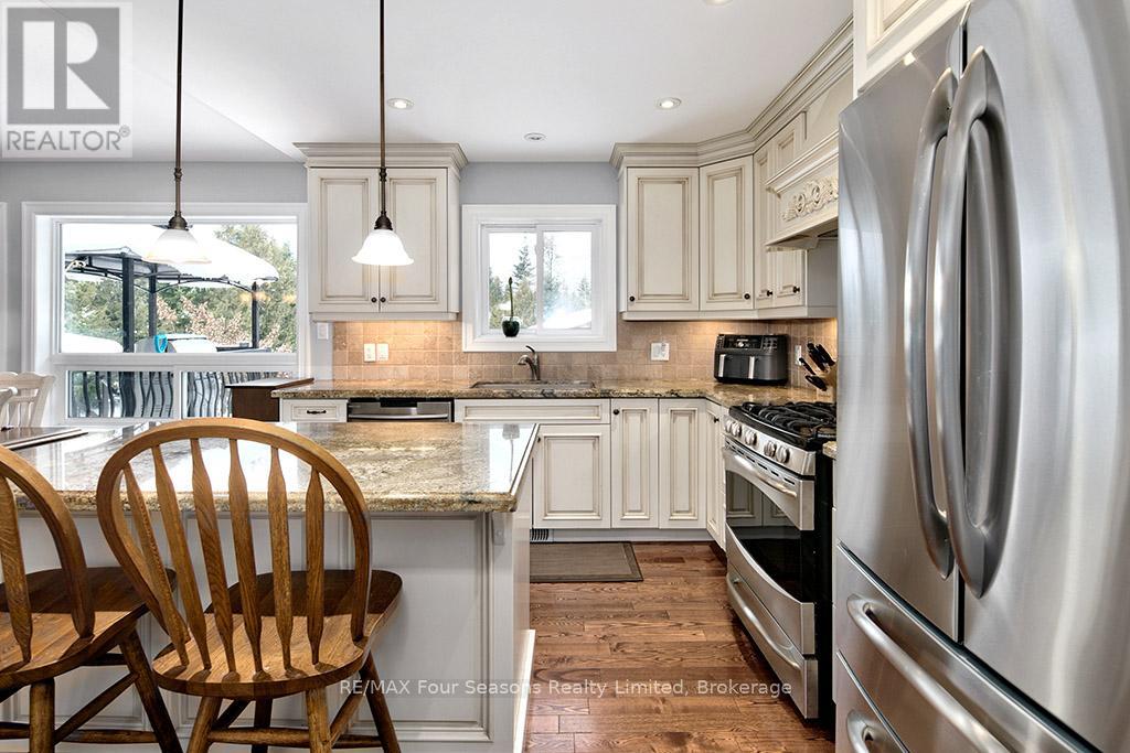 71 Broadview Street, Collingwood, Ontario  L9Y 3Z1 - Photo 15 - S12150770