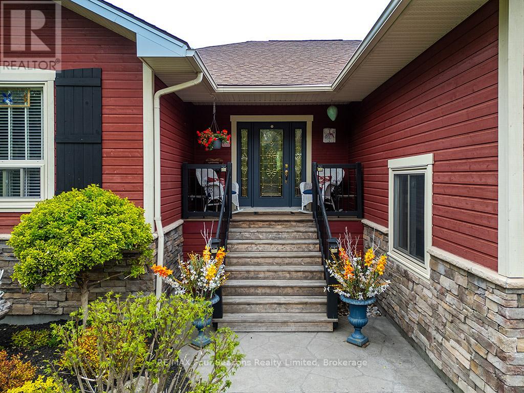71 Broadview Street, Collingwood, Ontario  L9Y 3Z1 - Photo 3 - S12150770