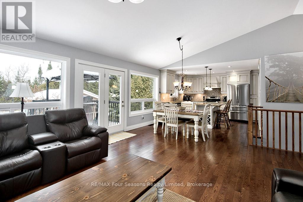 71 Broadview Street, Collingwood, Ontario  L9Y 3Z1 - Photo 8 - S12150770