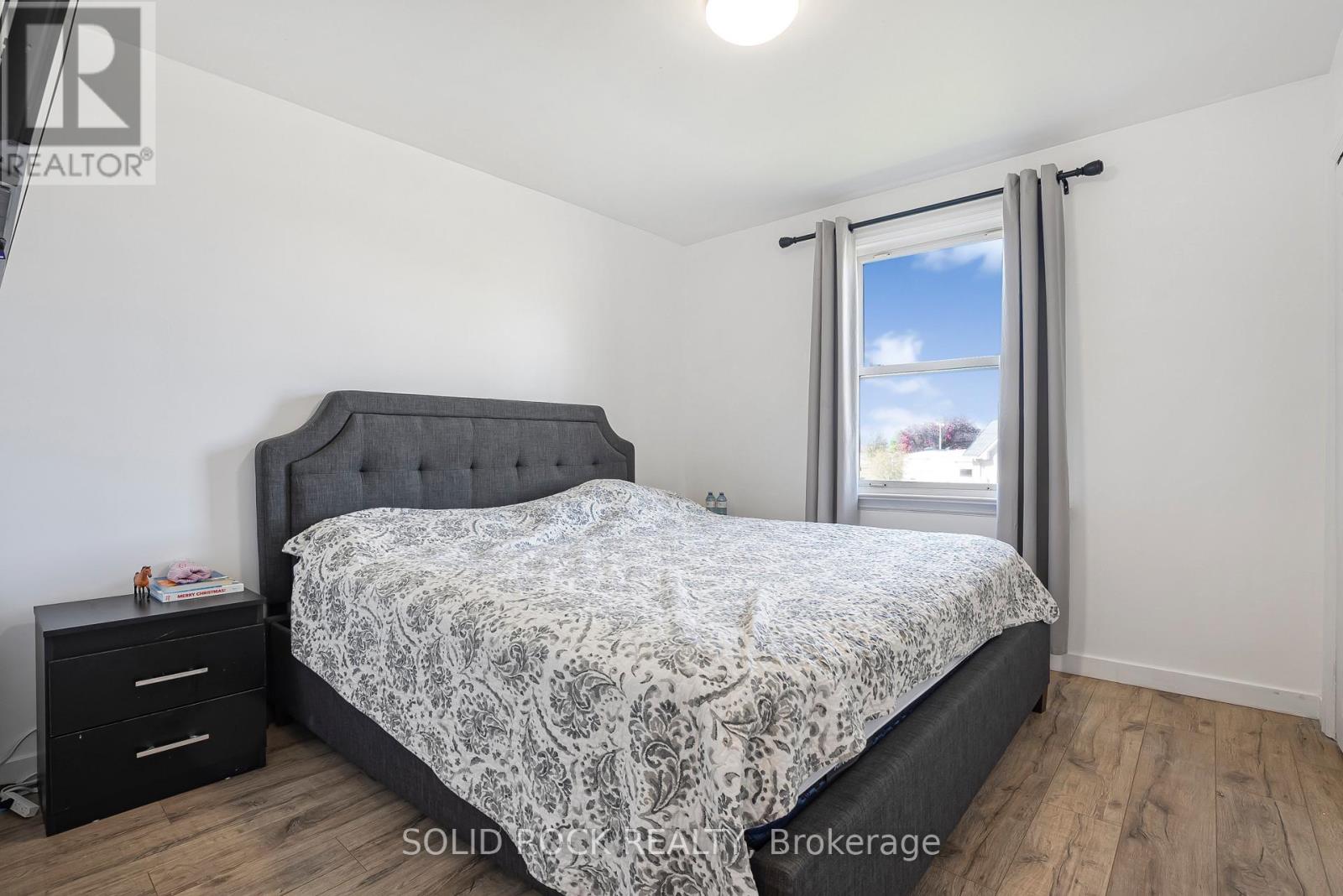60 Lincoln Road, Hamilton, Ontario  L8E 1Z3 - Photo 7 - X12148731