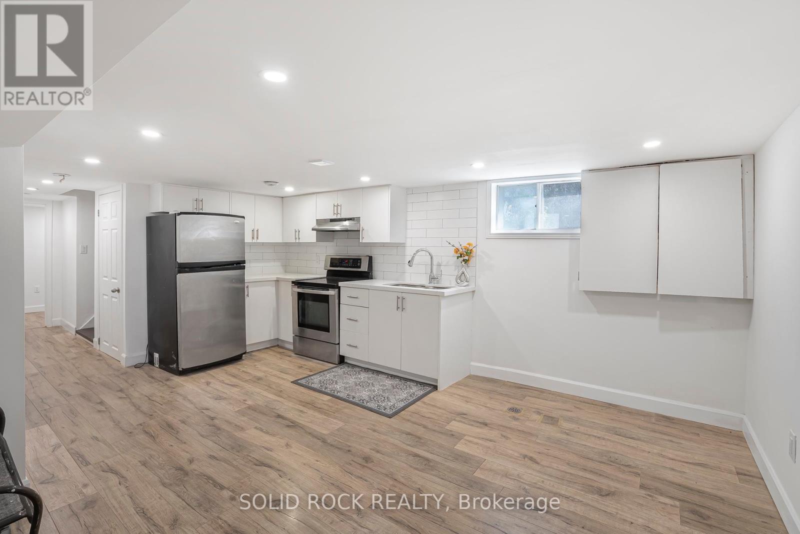 60 Lincoln Road, Hamilton, Ontario  L8E 1Z3 - Photo 18 - X12148731