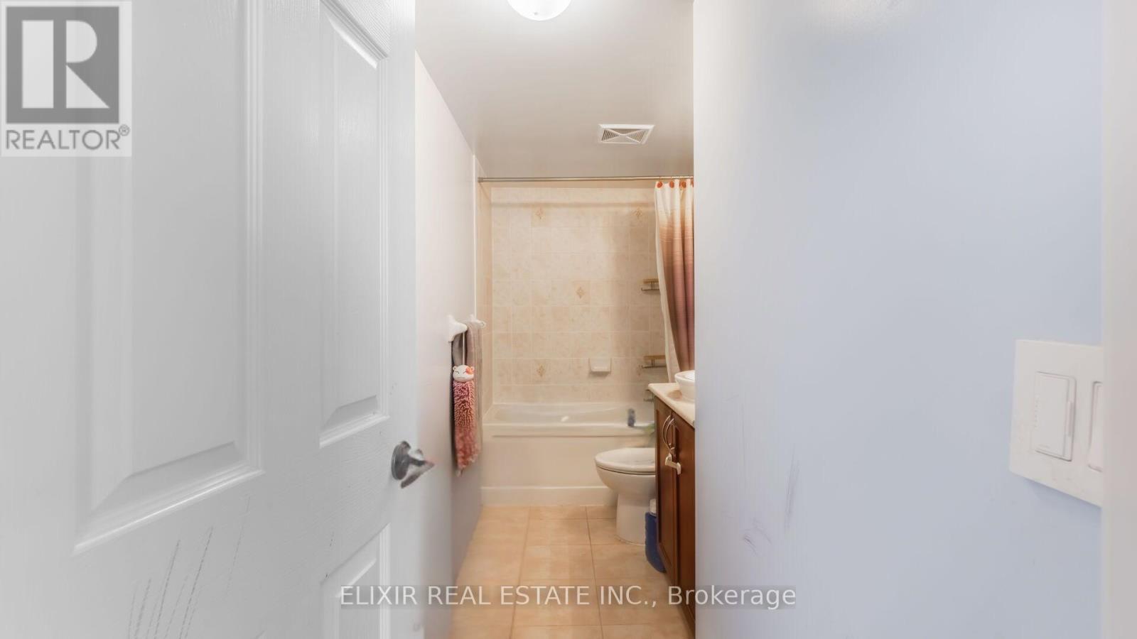 1109 - 208 Enfield Place, Mississauga, Ontario  L5B 0G8 - Photo 12 - W12150604