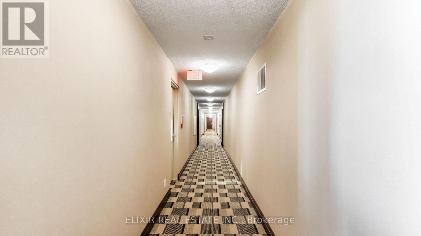1109 - 208 Enfield Place, Mississauga, Ontario  L5B 0G8 - Photo 2 - W12150604