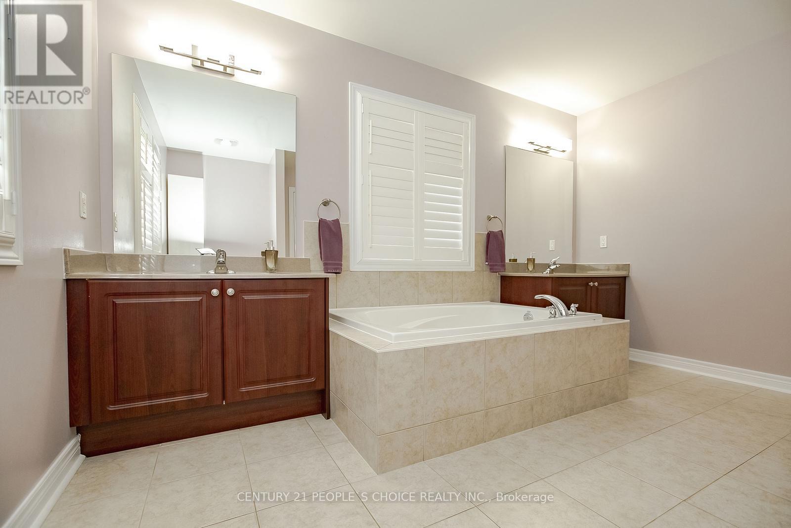 15 Fallharvest Avenue, Brampton, Ontario  L6Y 0P2 - Photo 28 - W12150669