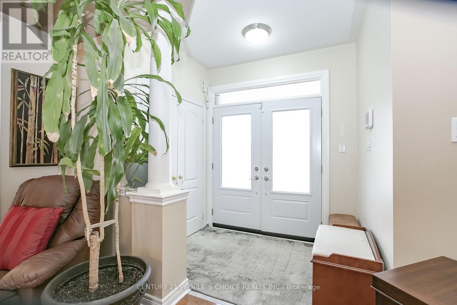 15 Fallharvest Avenue, Brampton, Ontario  L6Y 0P2 - Photo 8 - W12150669