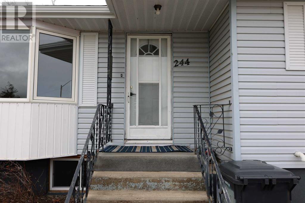 244 1st Street, Shaughnessy, Alberta  T0K 2A0 - Photo 2 - A2214725