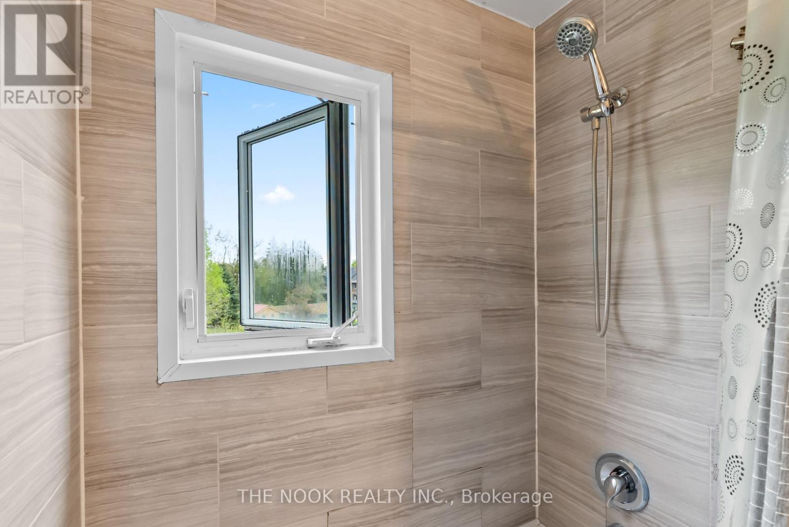 629 Dunn Crescent, Pickering, Ontario  L1W 3T3 - Photo 31 - E12150865