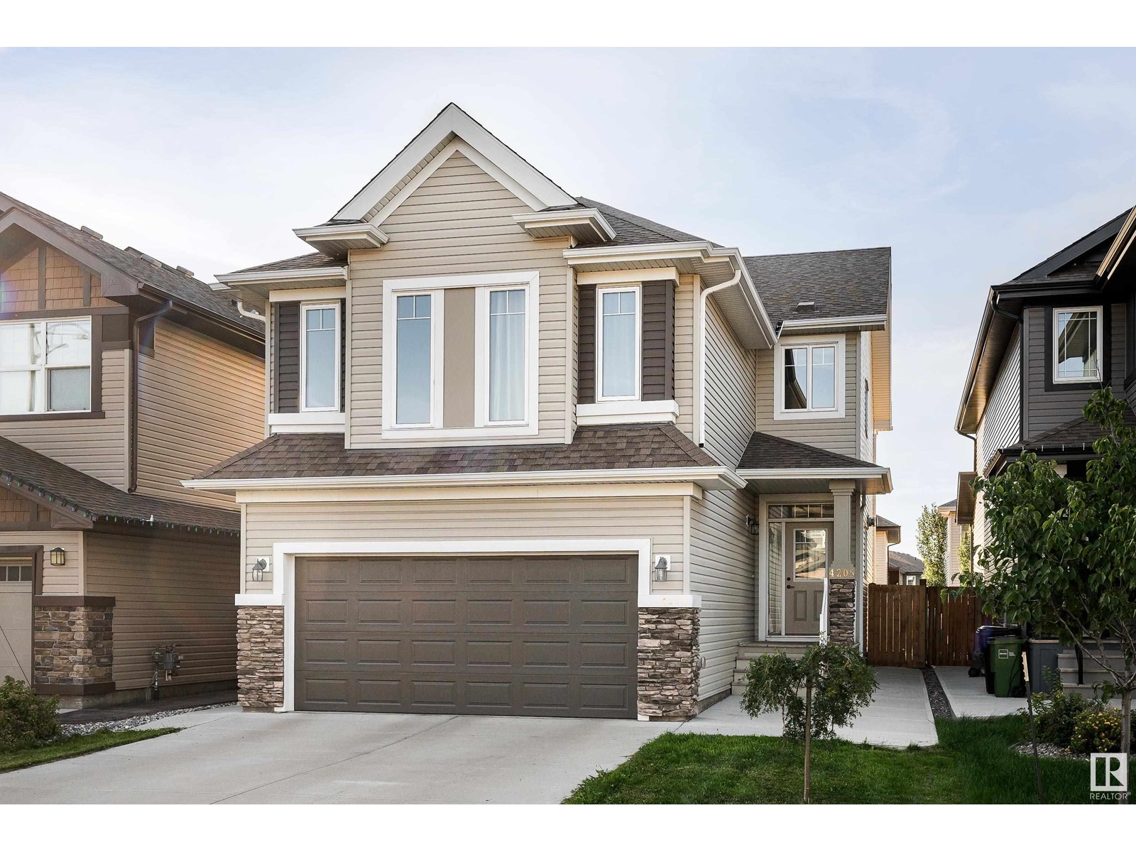 4205 171a Av Nw, Edmonton, Alberta  T5Y 0Z4 - Photo 3 - E4425473