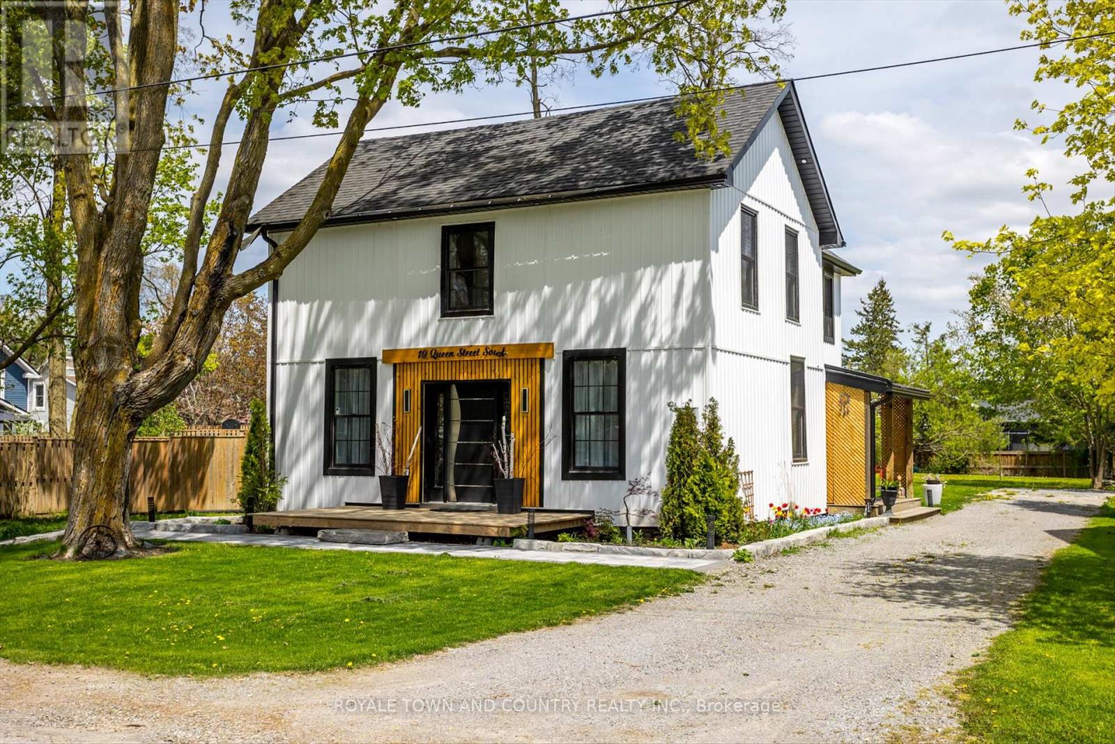 10 Queen Street S, Kawartha Lakes, Ontario  K0L 2W0 - Photo 2 - X12150706