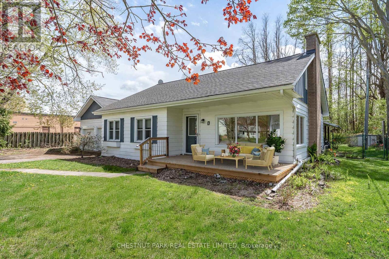 1 Downes Avenue, Prince Edward County, Ontario  K0K 2T0 - Photo 3 - X12150862