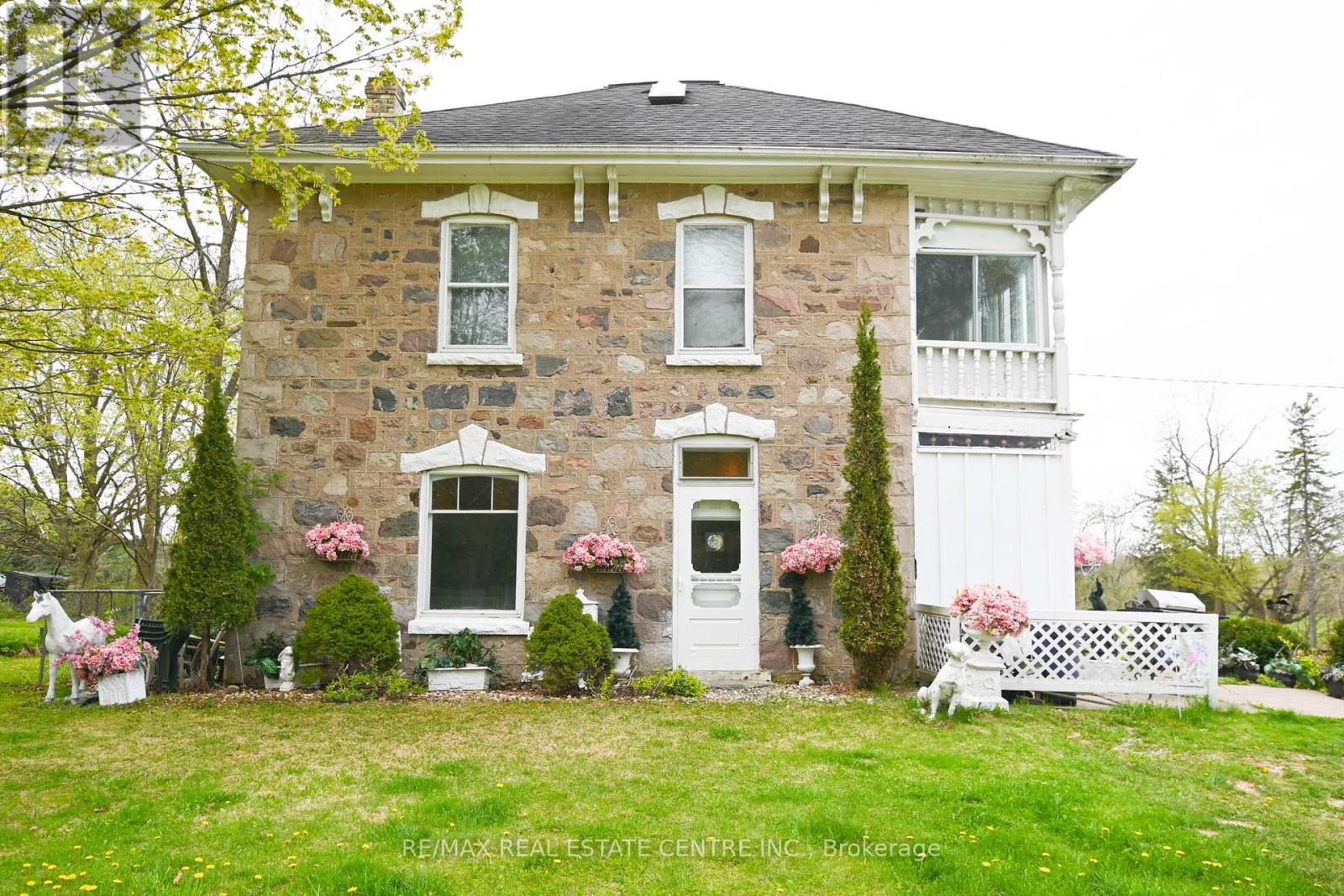 5192 Third Line, Erin, Ontario  L7J 2L8 - Photo 1 - X12150596
