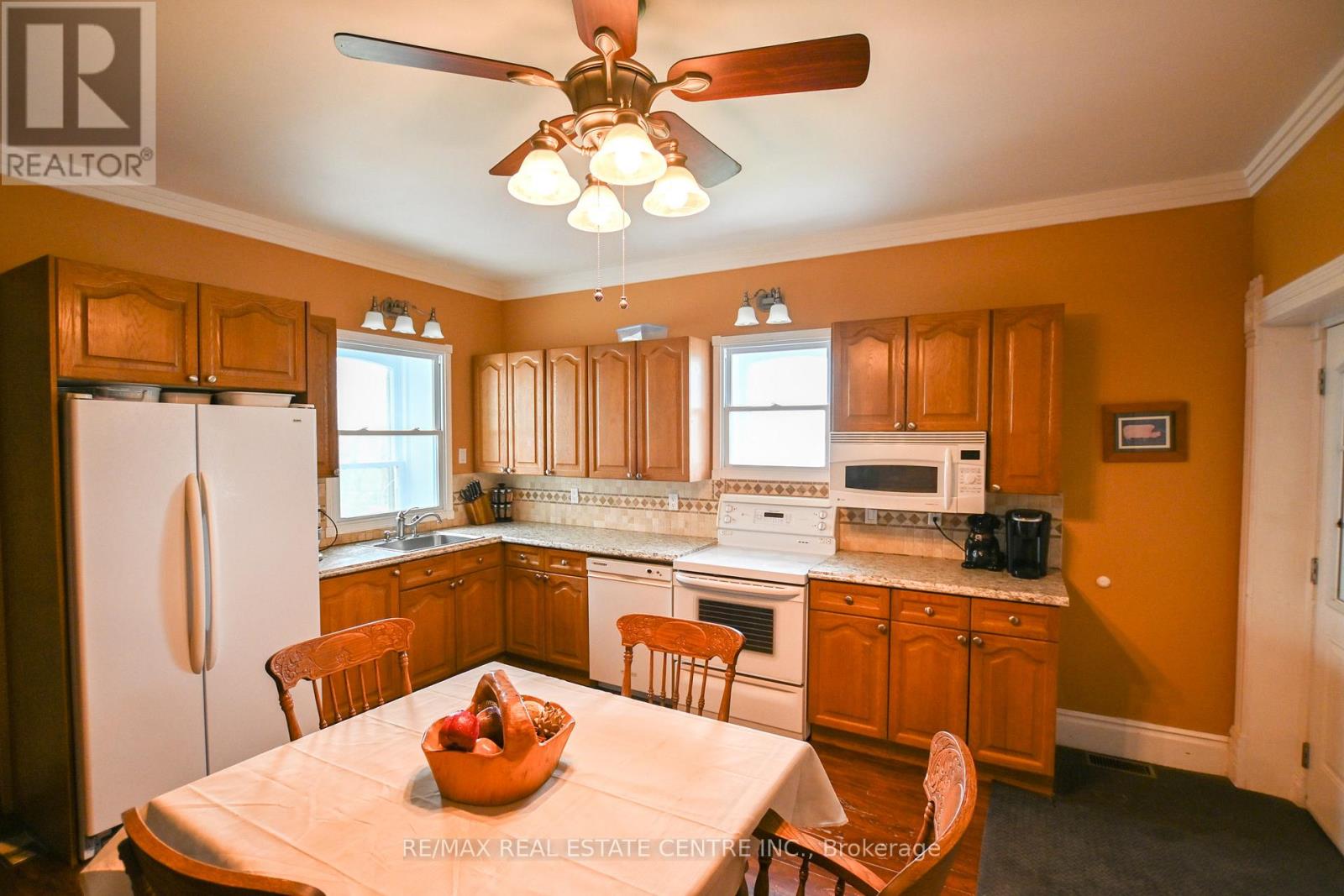 5192 Third Line, Erin, Ontario  L7J 2L8 - Photo 5 - X12150596