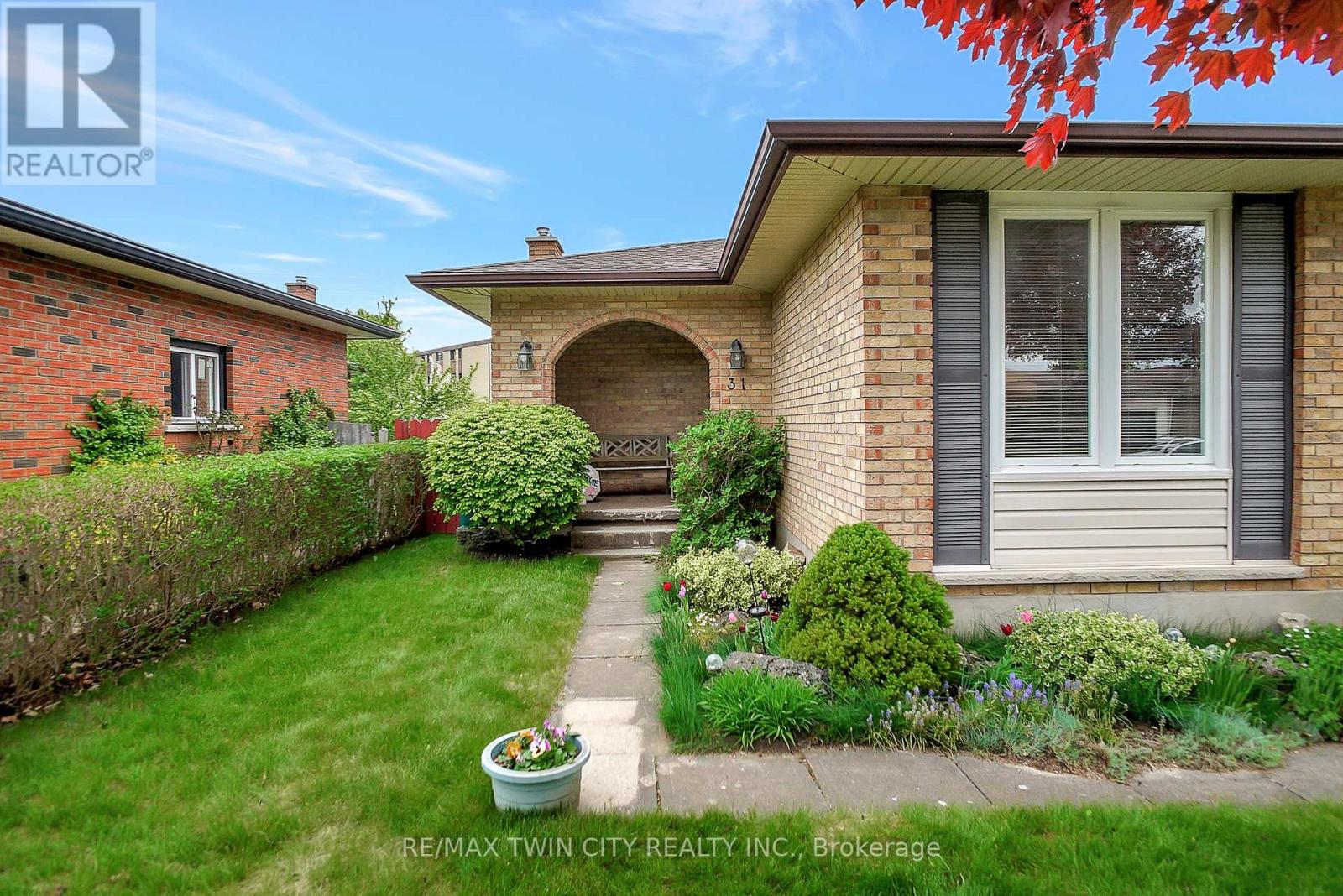 Property at 31 JULIANA CRESCENT image 5