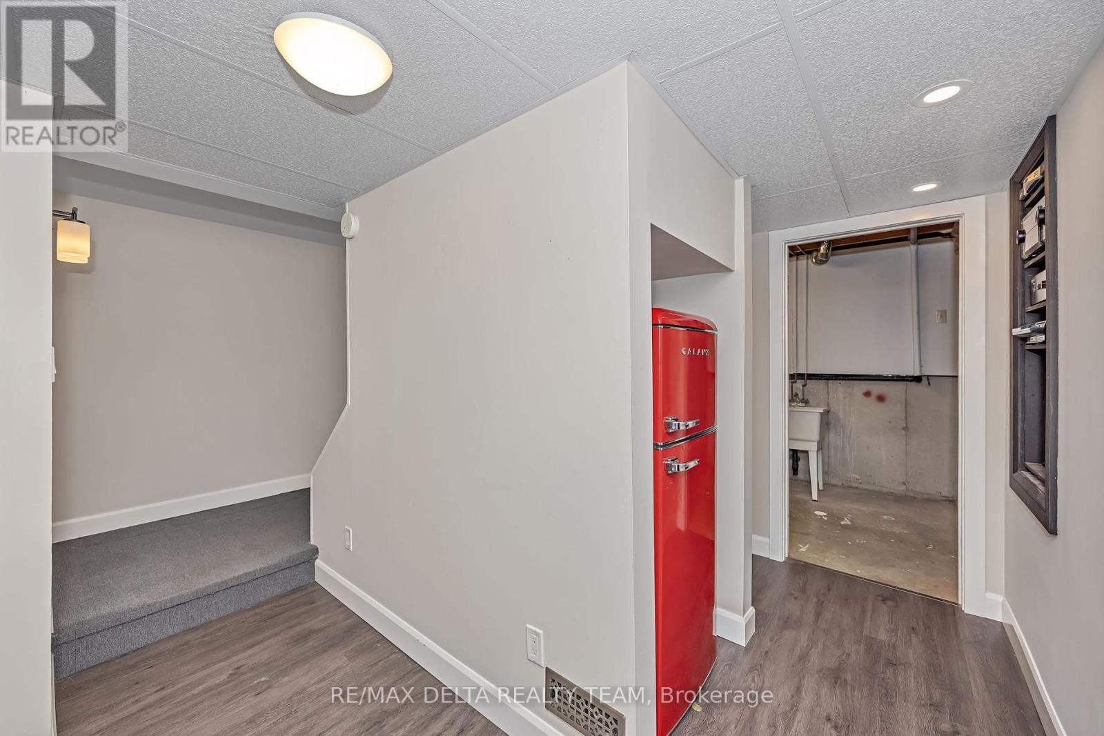 377 Duvernay Drive, Ottawa, Ontario  K1E 2N7 - Photo 31 - X12150745