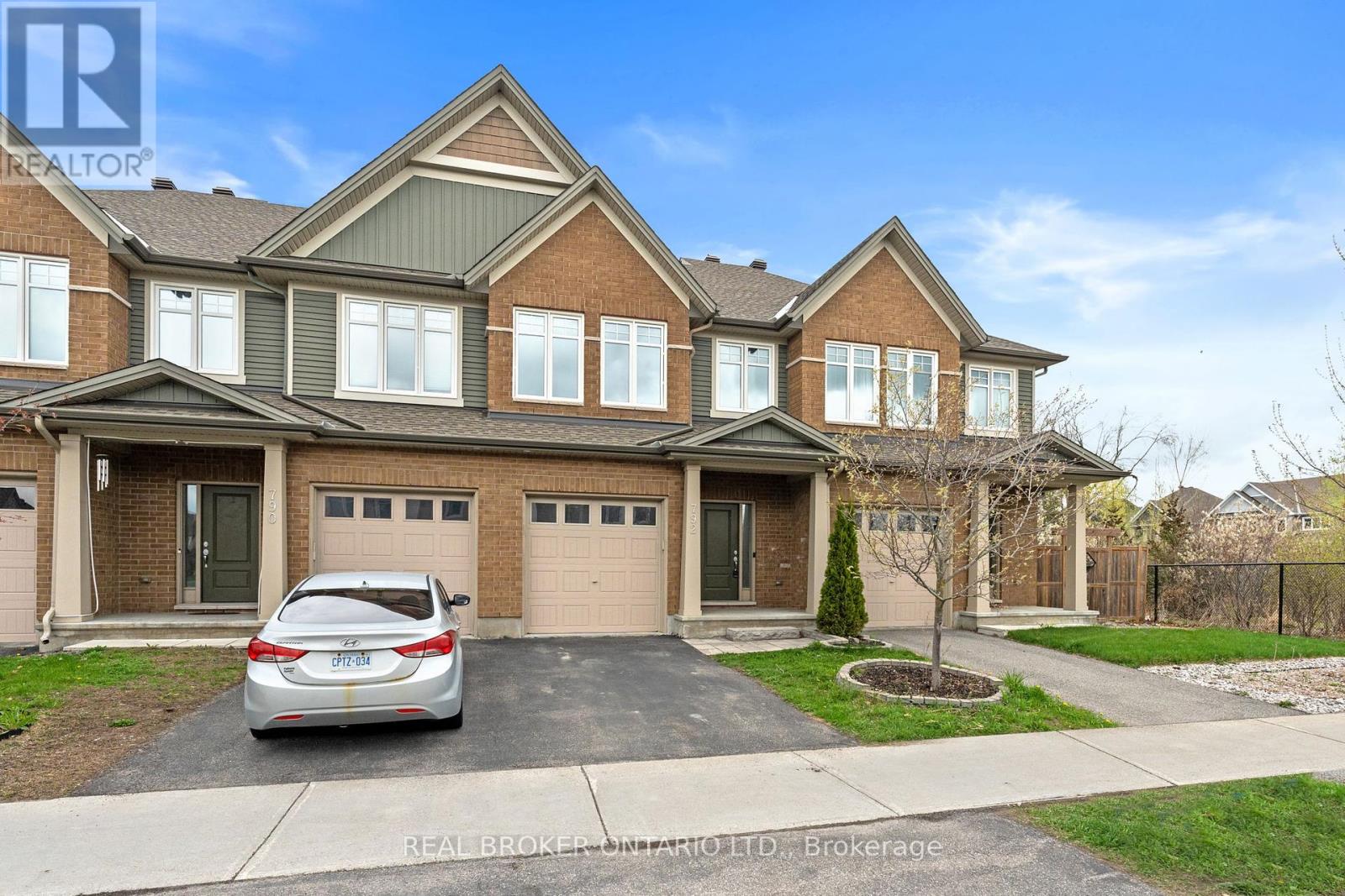 Property at 792 CEDAR CREEK DRIVE image 2