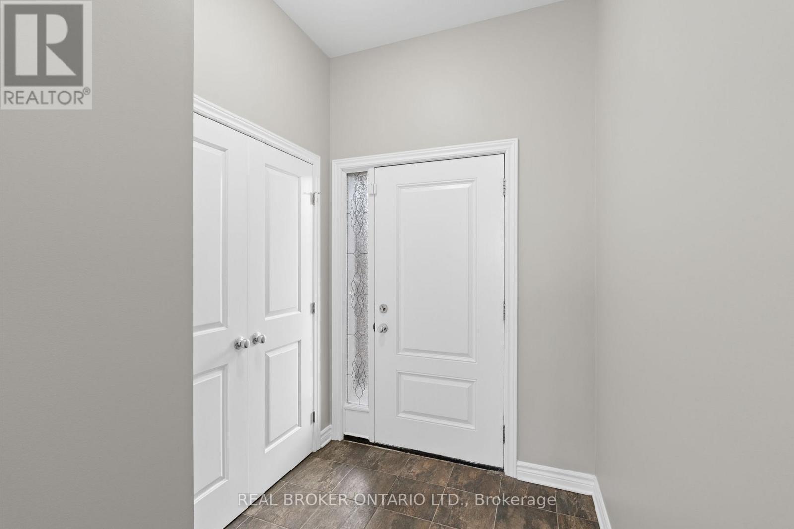 Property at 792 CEDAR CREEK DRIVE image 4