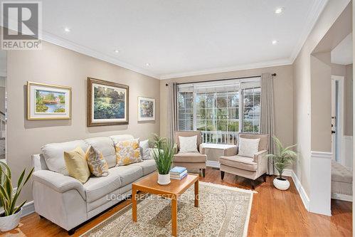 2037 Rolling Brook Drive, Ottawa, Ontario  K1W 1C9 - Photo 5 - X12150840