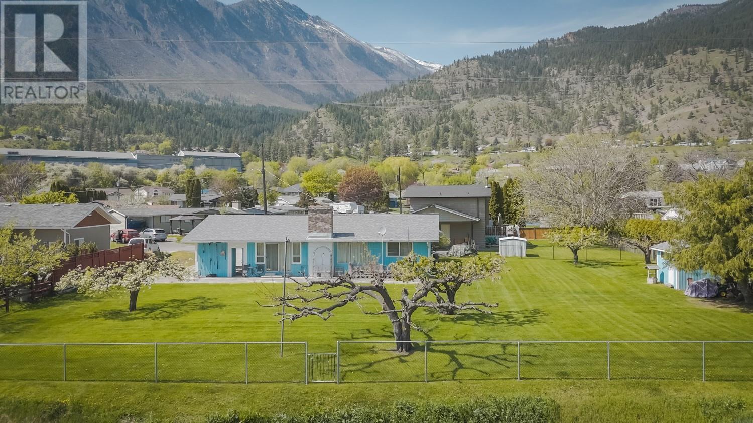 808 Orchard Drive, Lillooet, British Columbia  V0K 1V0 - Photo 4 - 10347910