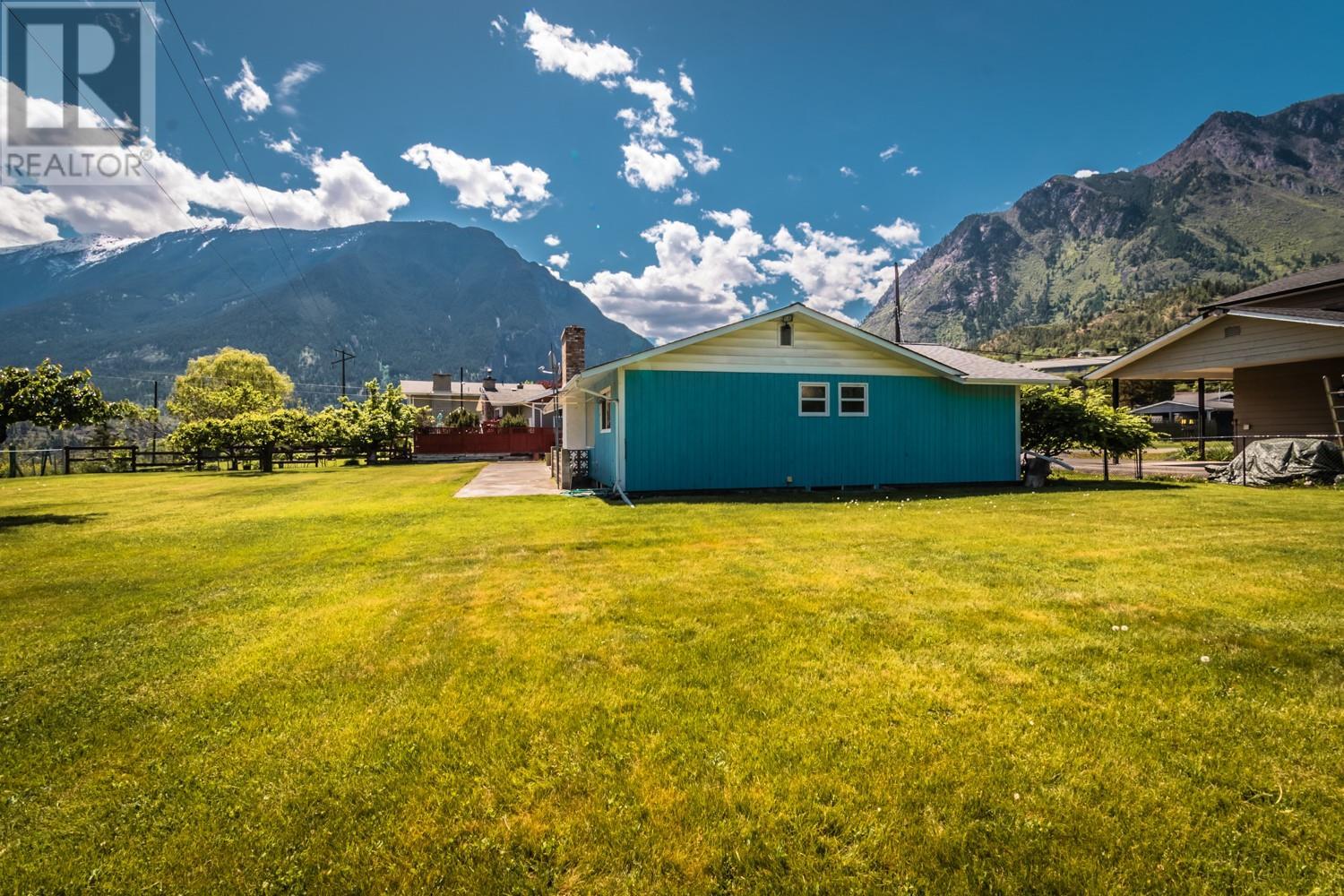 808 Orchard Drive, Lillooet, British Columbia  V0K 1V0 - Photo 23 - 10347910