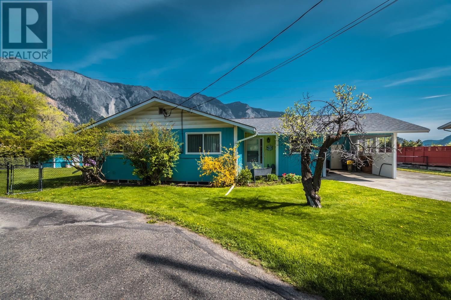 808 Orchard Drive, Lillooet, British Columbia