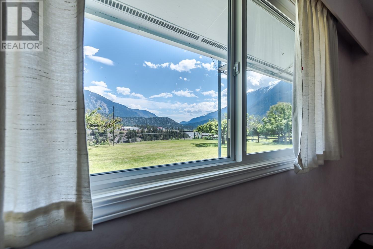 808 Orchard Drive, Lillooet, British Columbia  V0K 1V0 - Photo 40 - 10347910