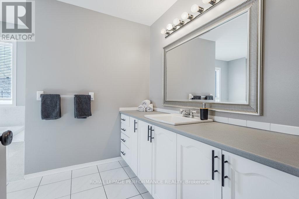 147 Grassy Plains Drive, Ottawa, Ontario  K2M 2R6 - Photo 27 - X12040272