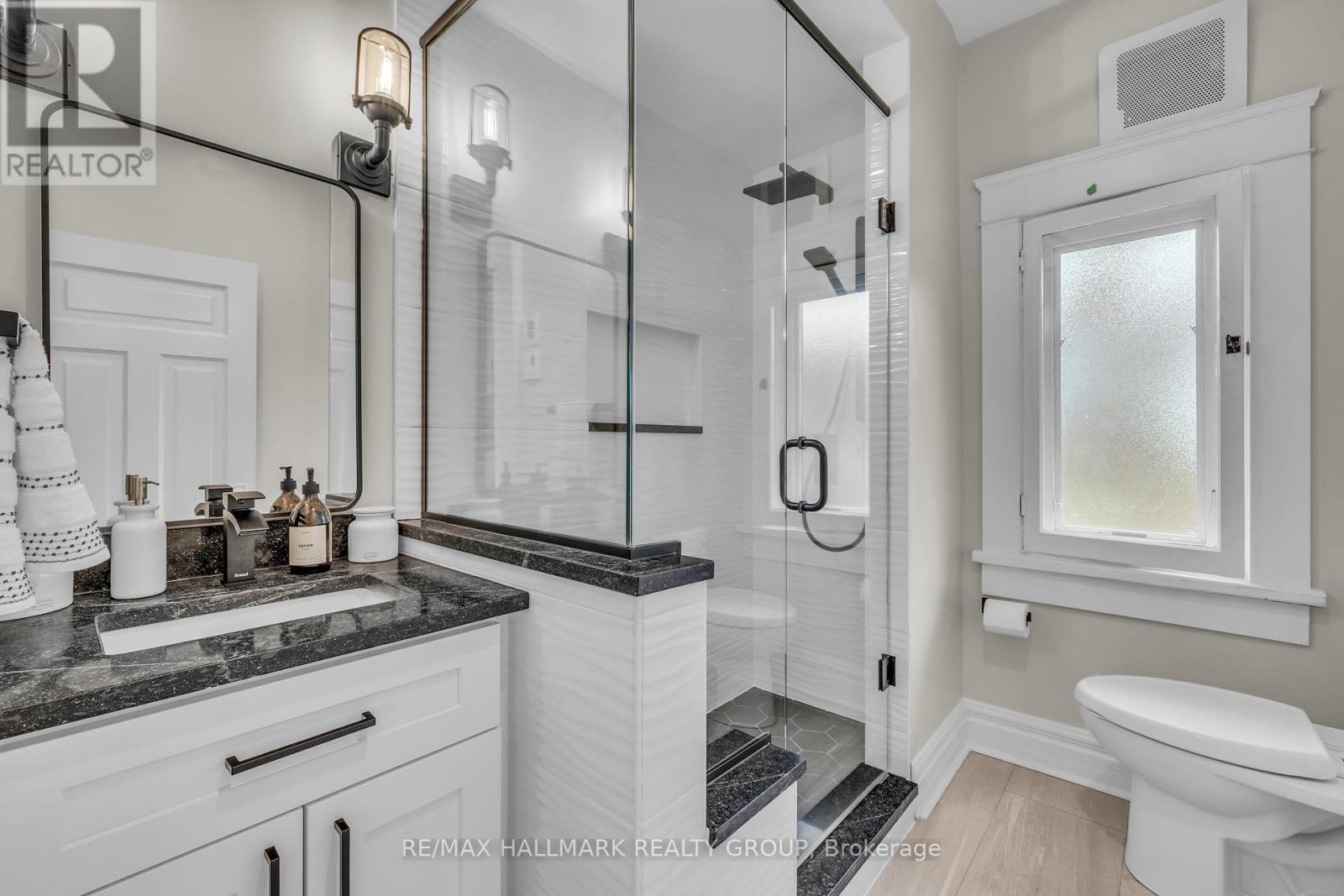 604 Queen Elizabeth Drive, Ottawa, Ontario  K1S 3N5 - Photo 14 - X12128960