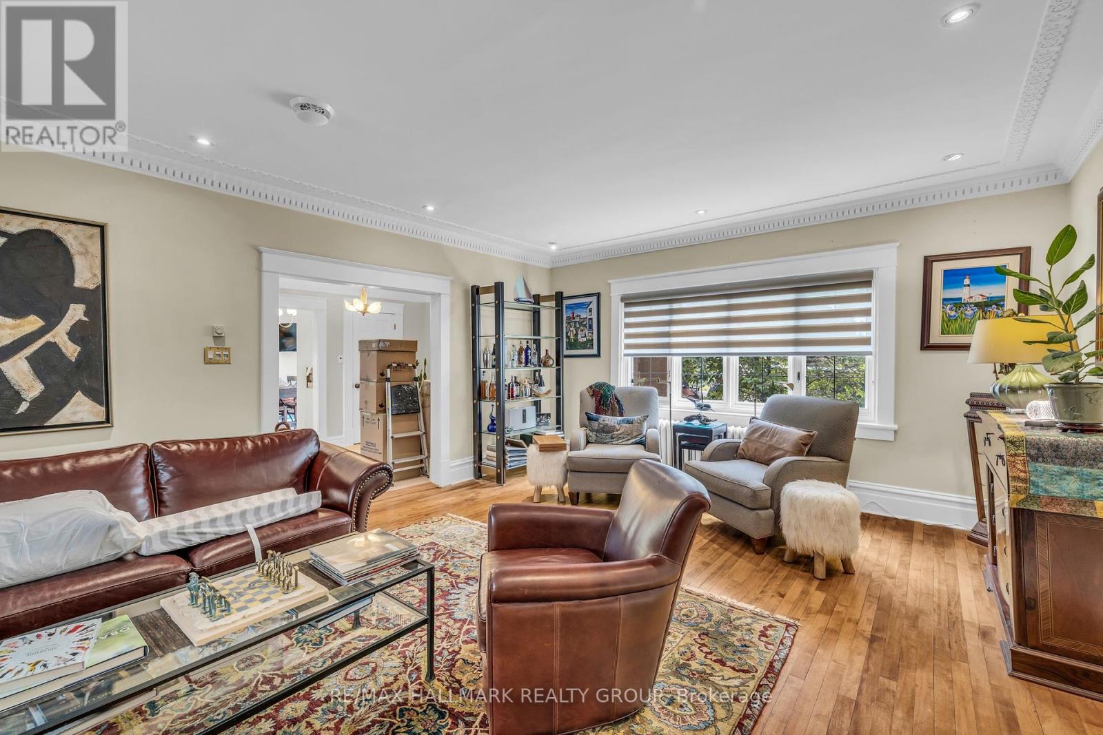 604 Queen Elizabeth Drive, Ottawa, Ontario  K1S 3N5 - Photo 9 - X12128960