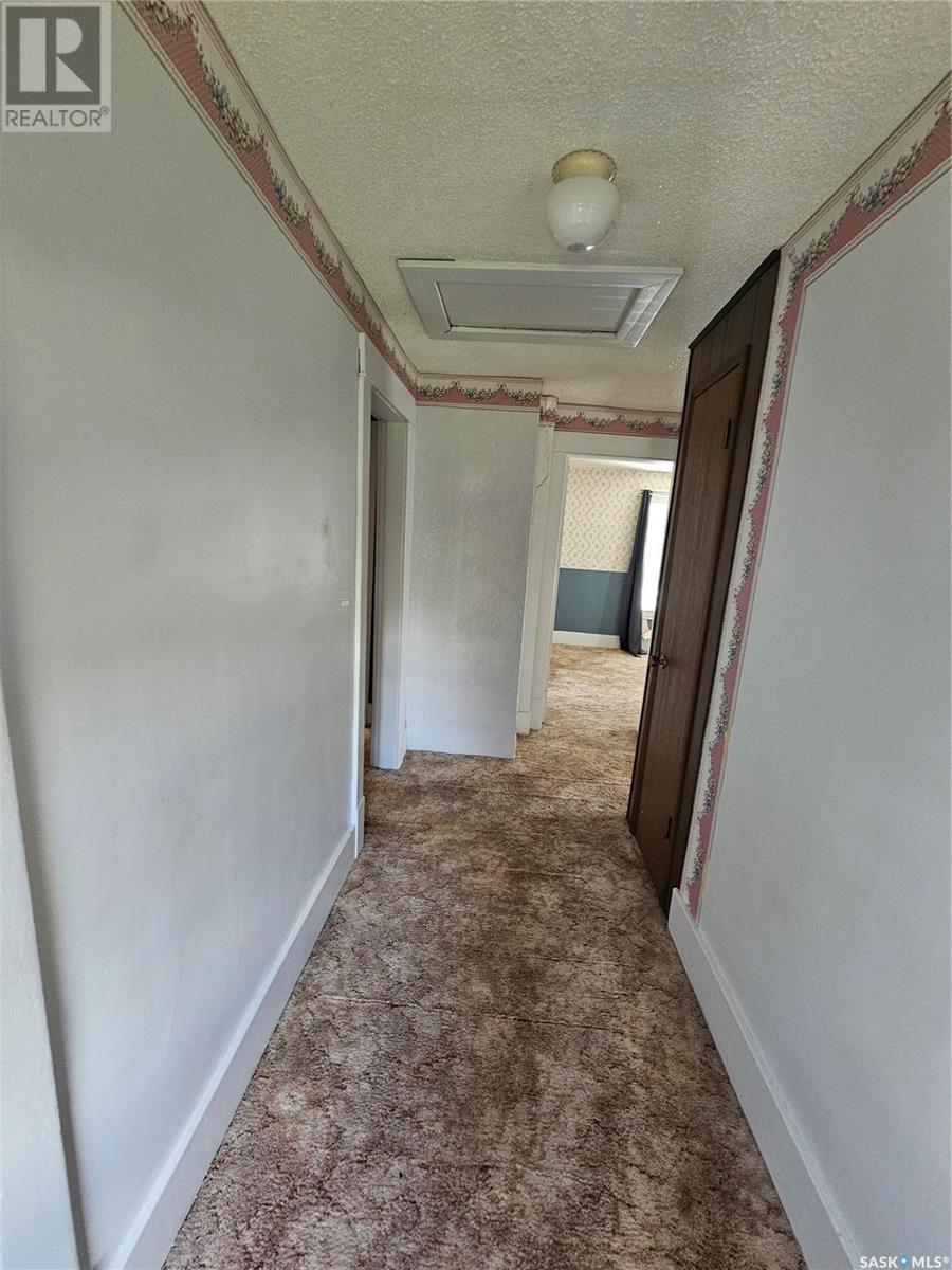 216 Mckenzie Street S, Outlook, Saskatchewan  S0L 2N0 - Photo 10 - SK006034