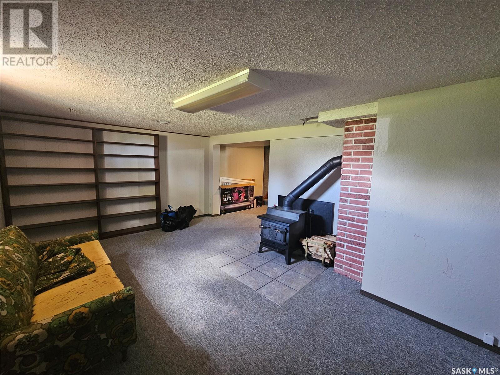216 Mckenzie Street S, Outlook, Saskatchewan  S0L 2N0 - Photo 17 - SK006034