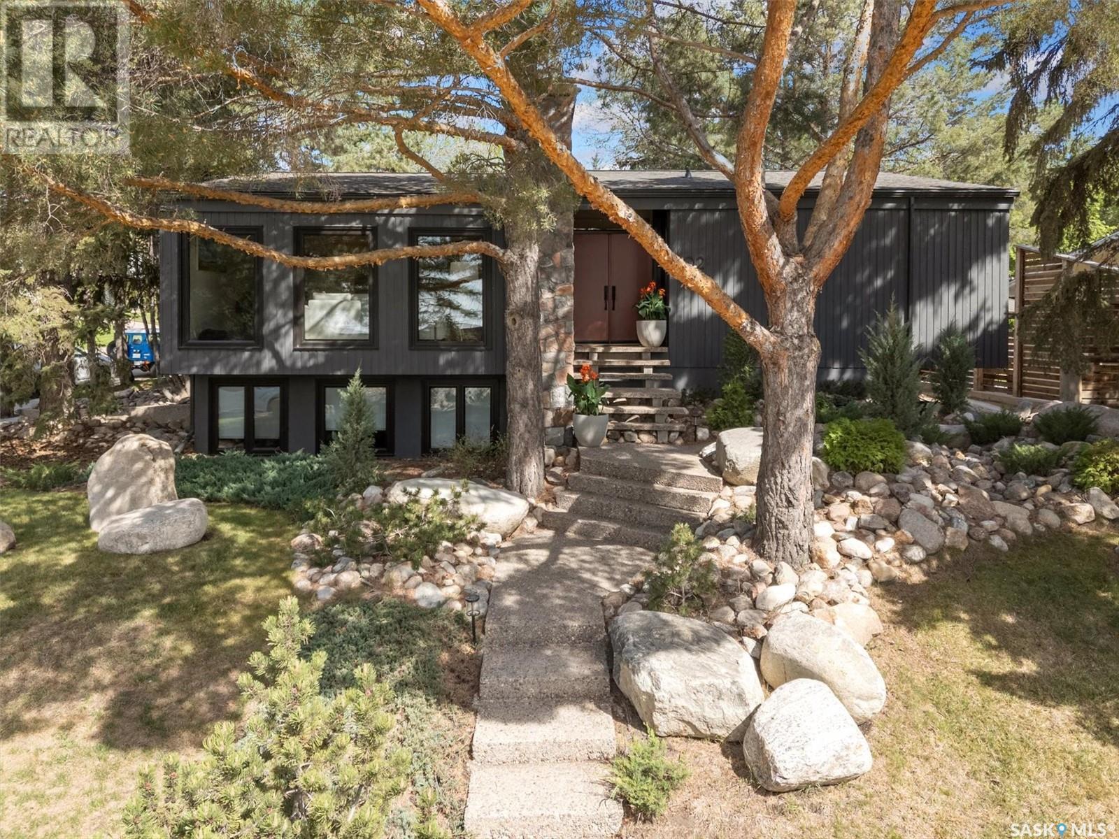 Property at 102 Columbia DRIVE image 2