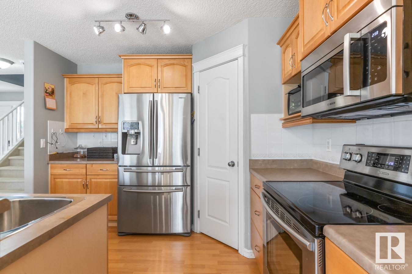 3264 25 Av Nw, Edmonton, Alberta  T6T 1Y3 - Photo 8 - E4436593