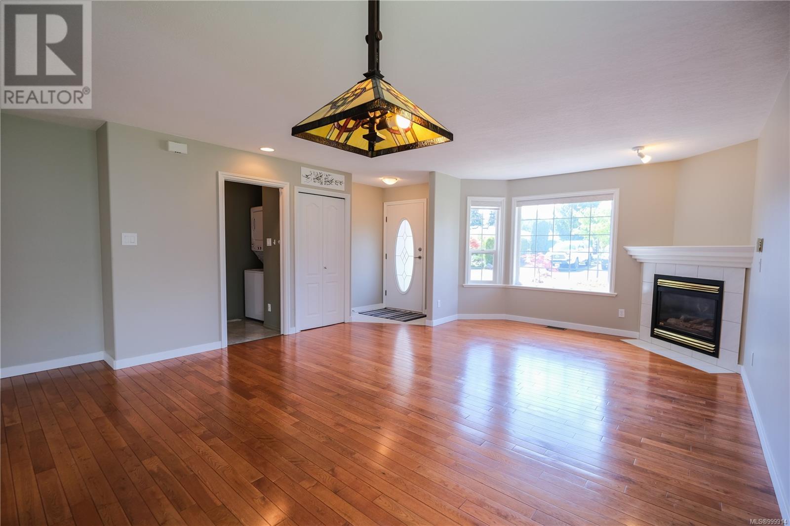 Property at 5 6111 Sayward Rd image 3