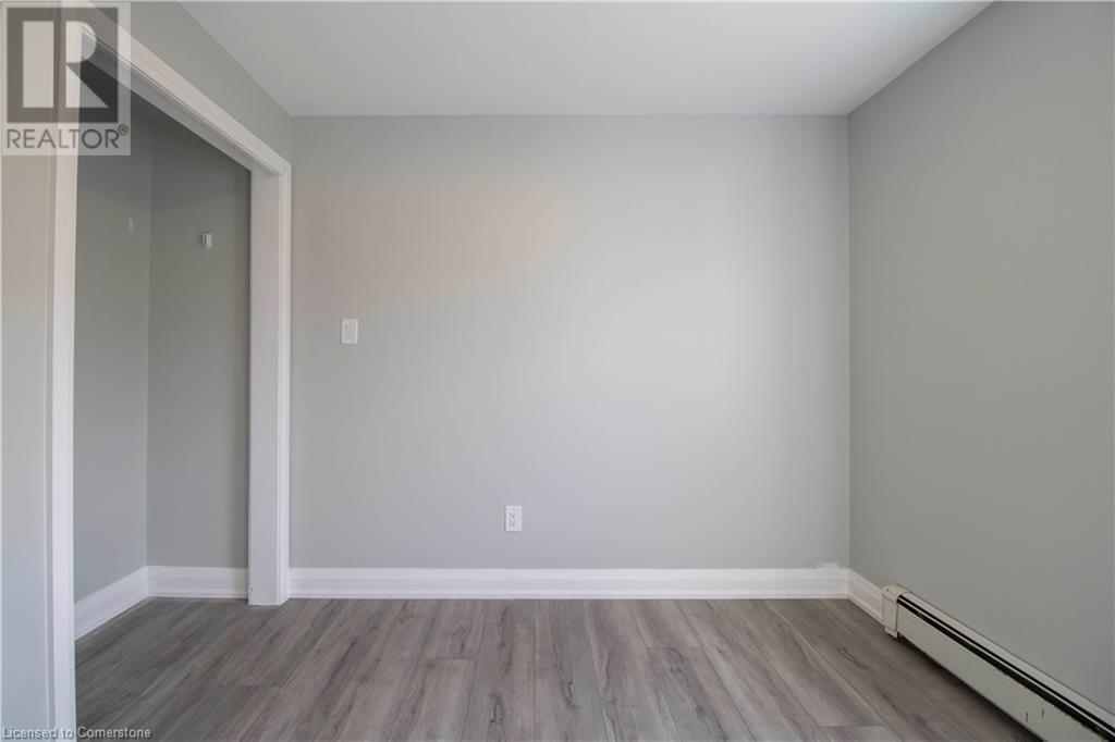 393 Bowen Road, Fort Erie, Ontario  L2A 2Z2 - Photo 14 - 40728458