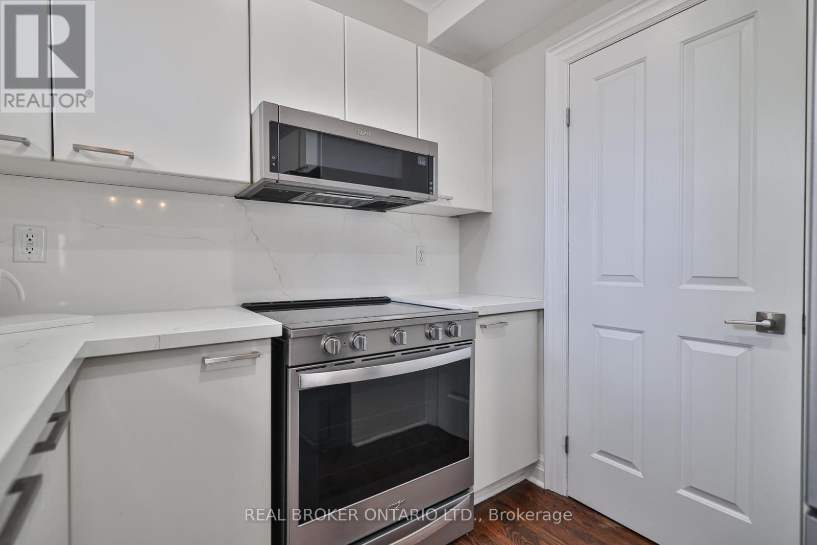 203 - 195 Poplar Plains Road, Toronto, Ontario  M4V 2N3 - Photo 20 - C12150757