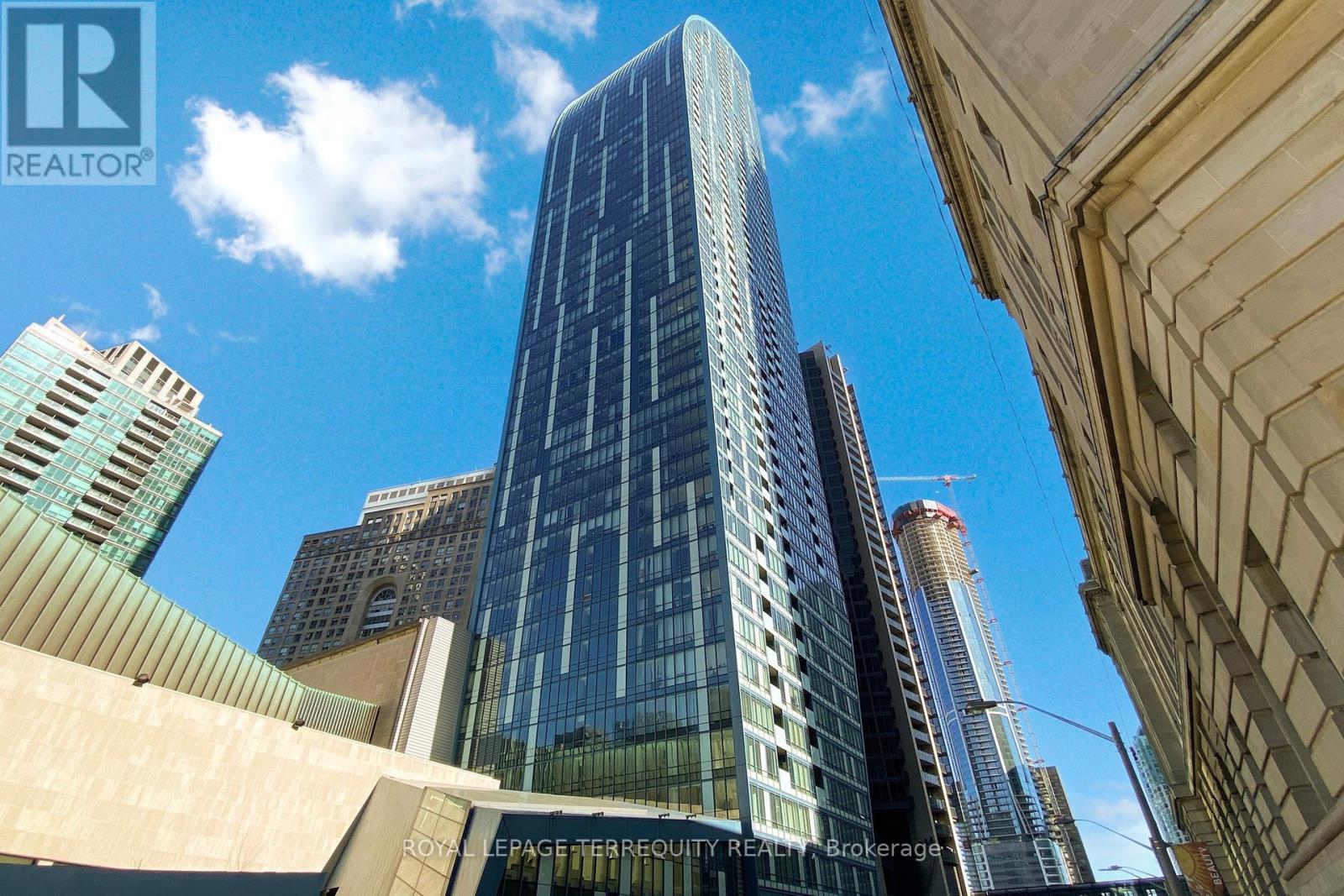 2511 - 8 THE ESPLANADE, Toronto, Ontario