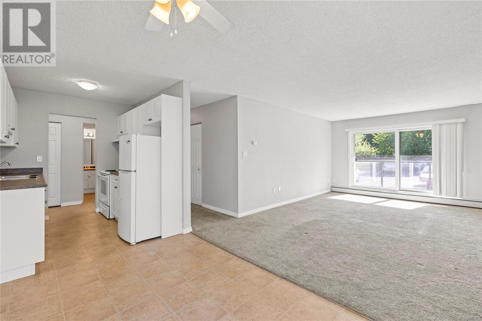 Property at 202 218 Bayview Ave image 4