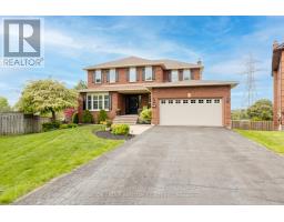 16 WINTER COURT, Whitby, Ontario