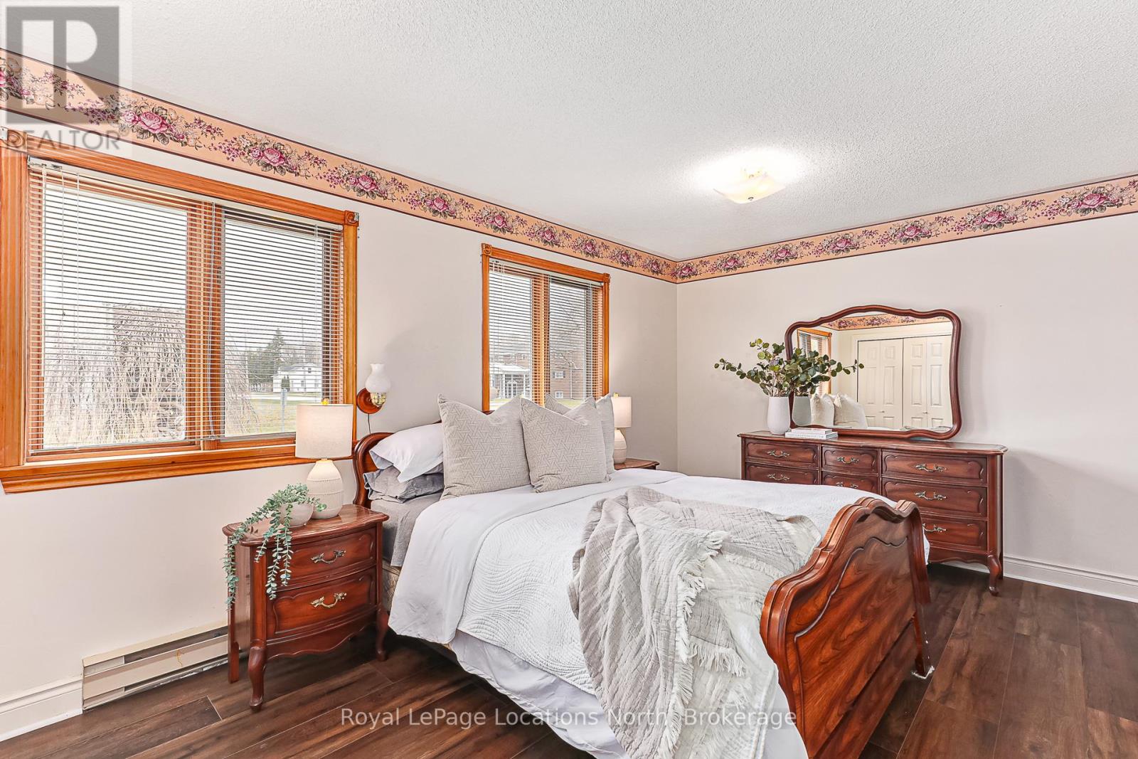 211 Seventh Street, Collingwood, Ontario  L9Y 4R4 - Photo 12 - S12090008
