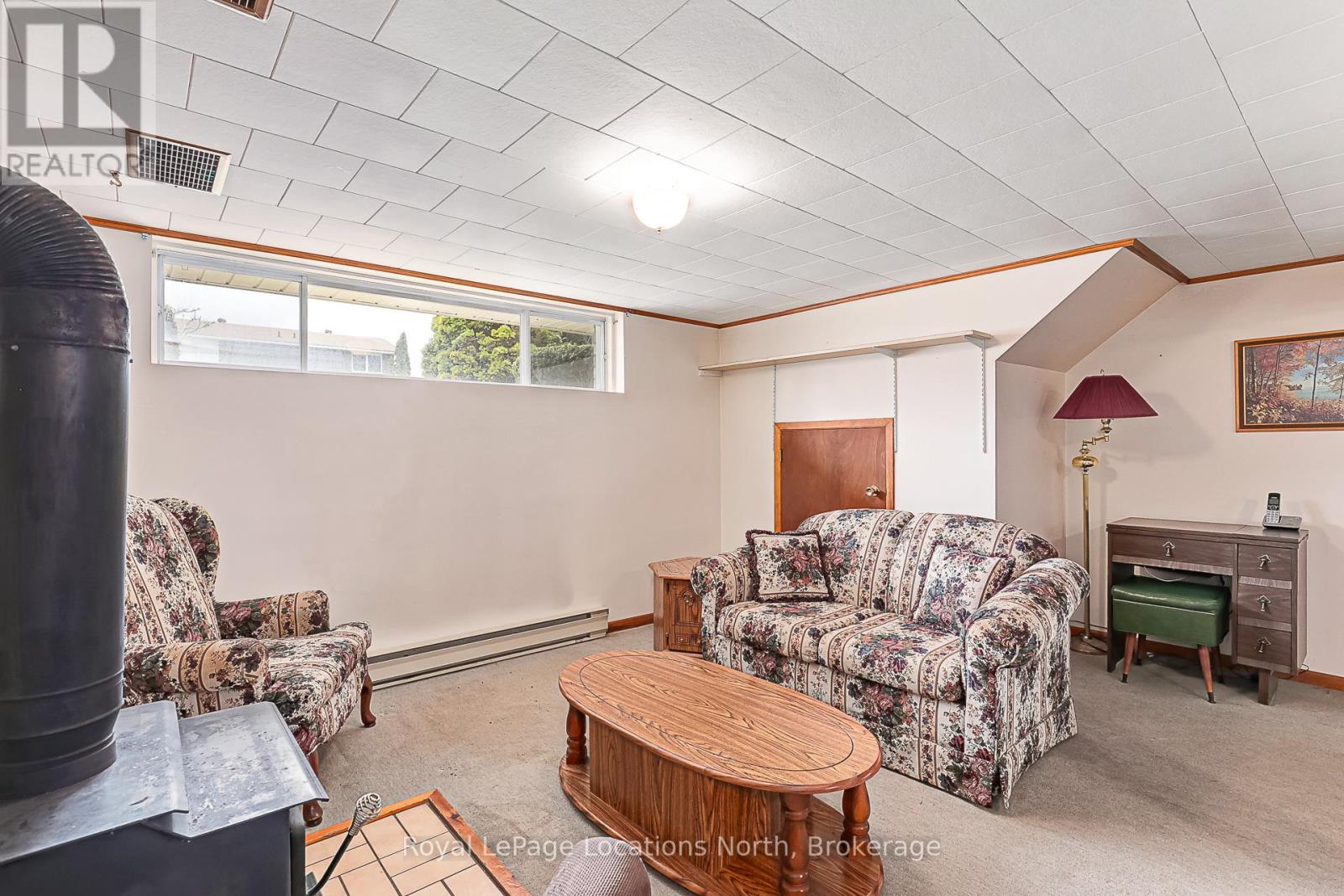 211 Seventh Street, Collingwood, Ontario  L9Y 4R4 - Photo 22 - S12090008