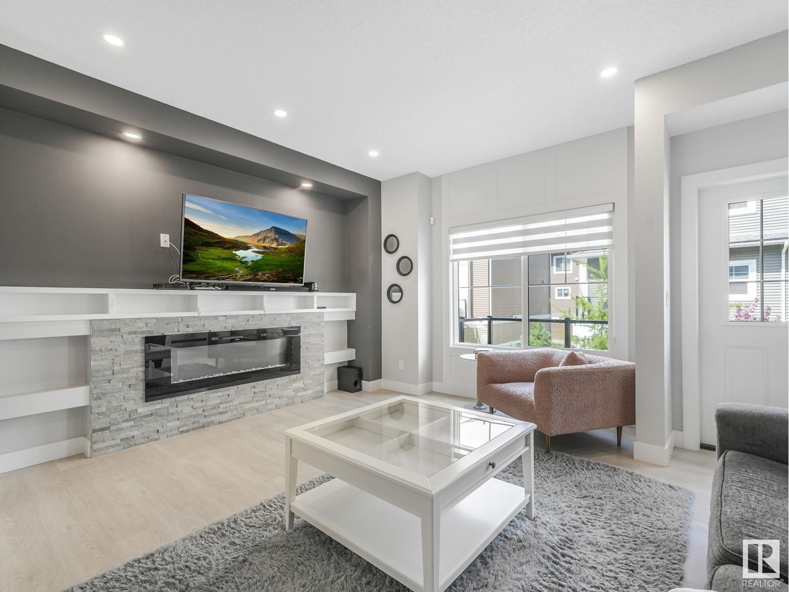 Property at #12 230 EDGEMONT RD NW NW image 3