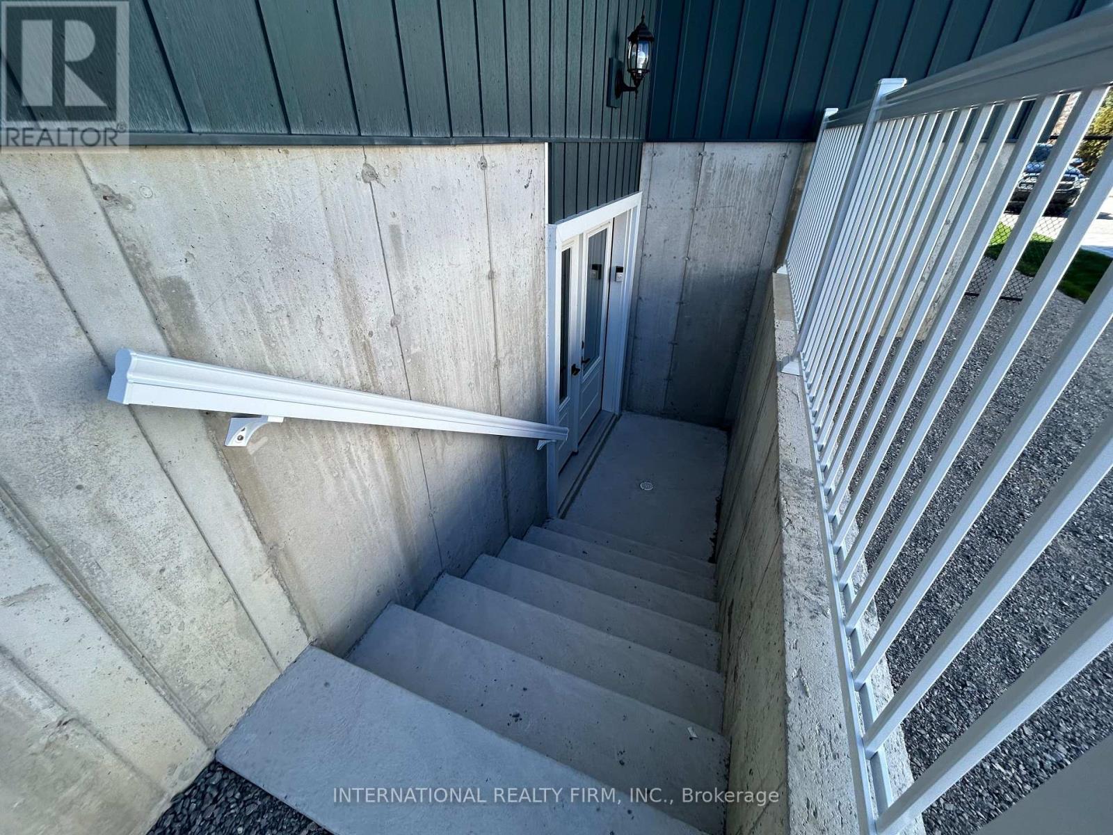 141 Lake Drive E, Georgina, Ontario  L4P 3E9 - Photo 22 - N11957486