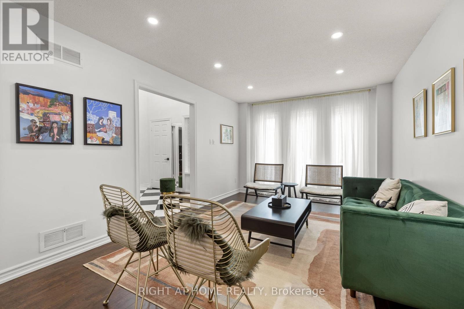 4 Deena Place, Markham, Ontario  L3S 3C6 - Photo 8 - N12150782