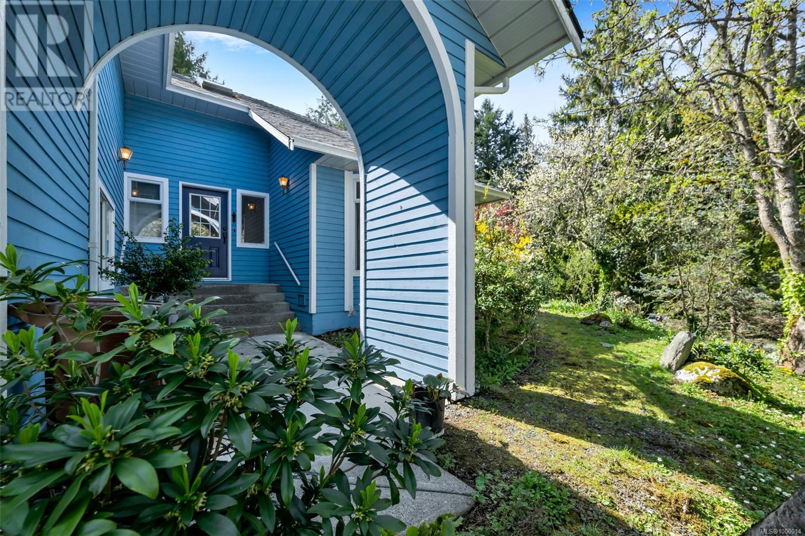 1985 Cardinal Close, north saanich, British Columbia V8L5N6