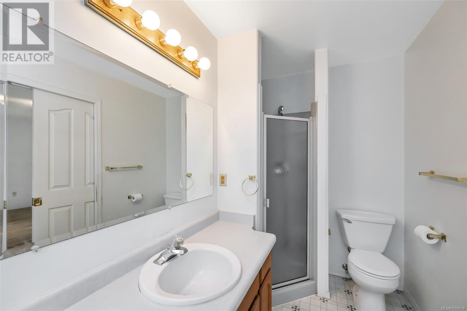 Property at 1985 Cardinal Close image 3