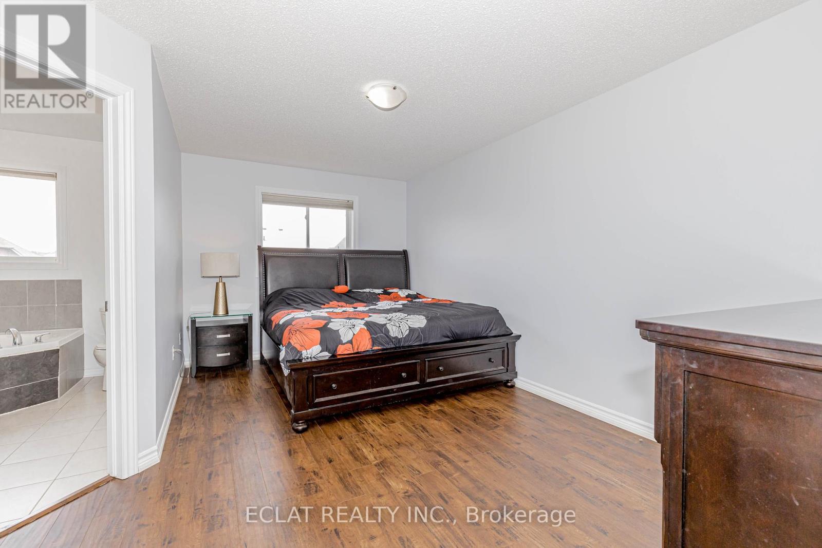 12 Lancaster Court, Barrie, Ontario  L4M 0G1 - Photo 13 - S12150850