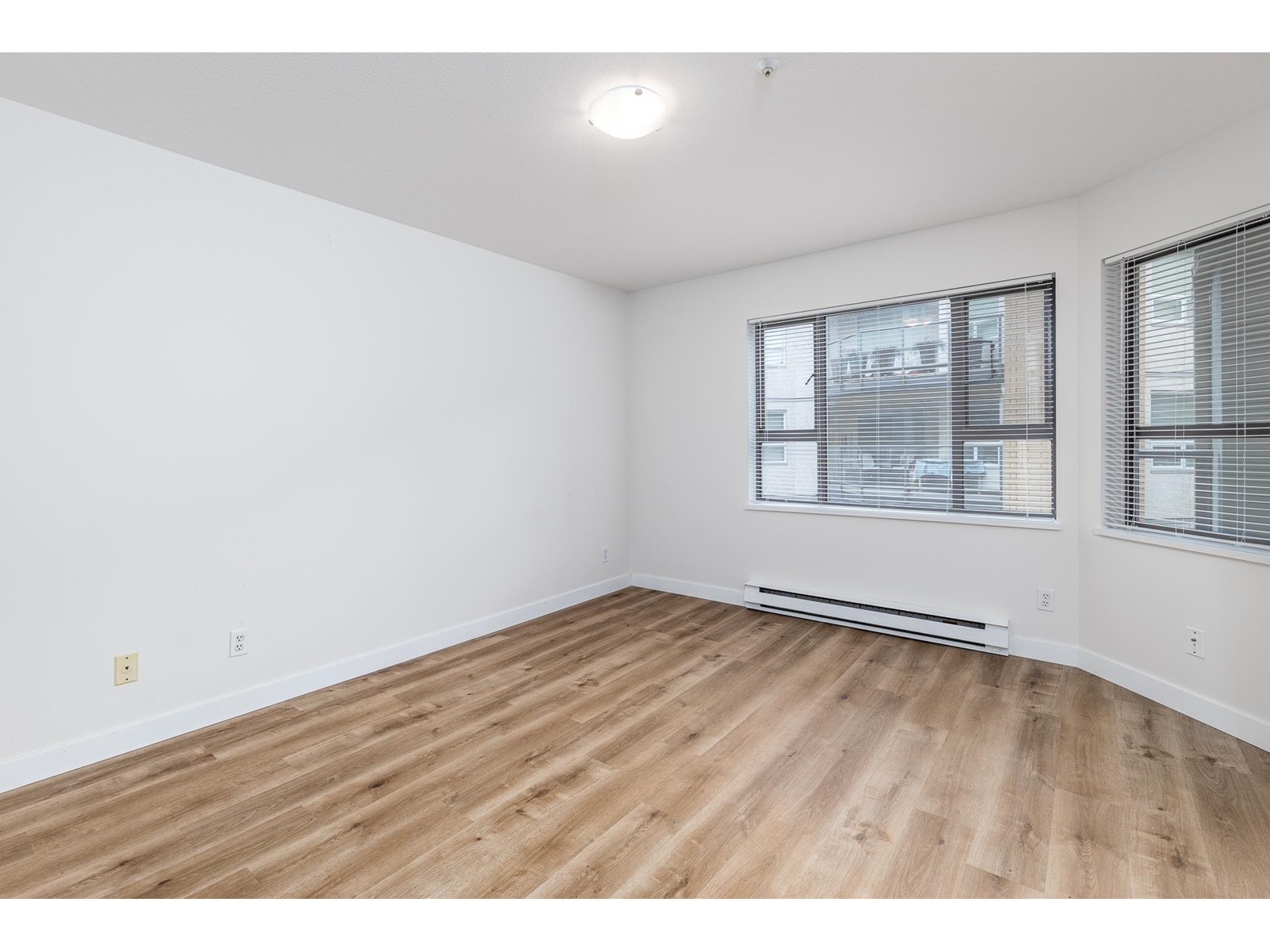 201 15241 18 Avenue, Surrey, British Columbia  V4A 1W9 - Photo 12 - R3001412