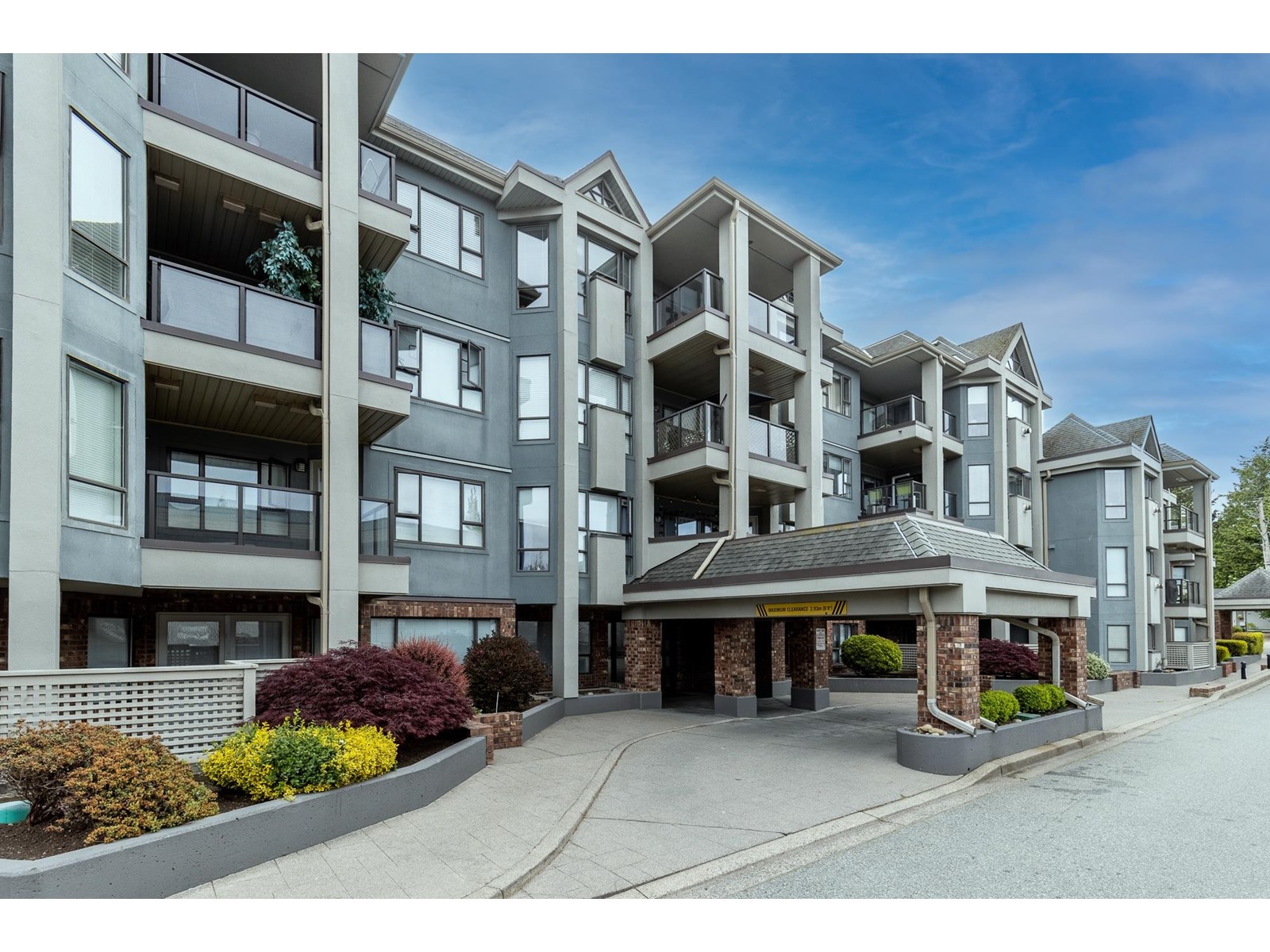 201 15241 18 Avenue, Surrey, British Columbia  V4A 1W9 - Photo 1 - R3001412