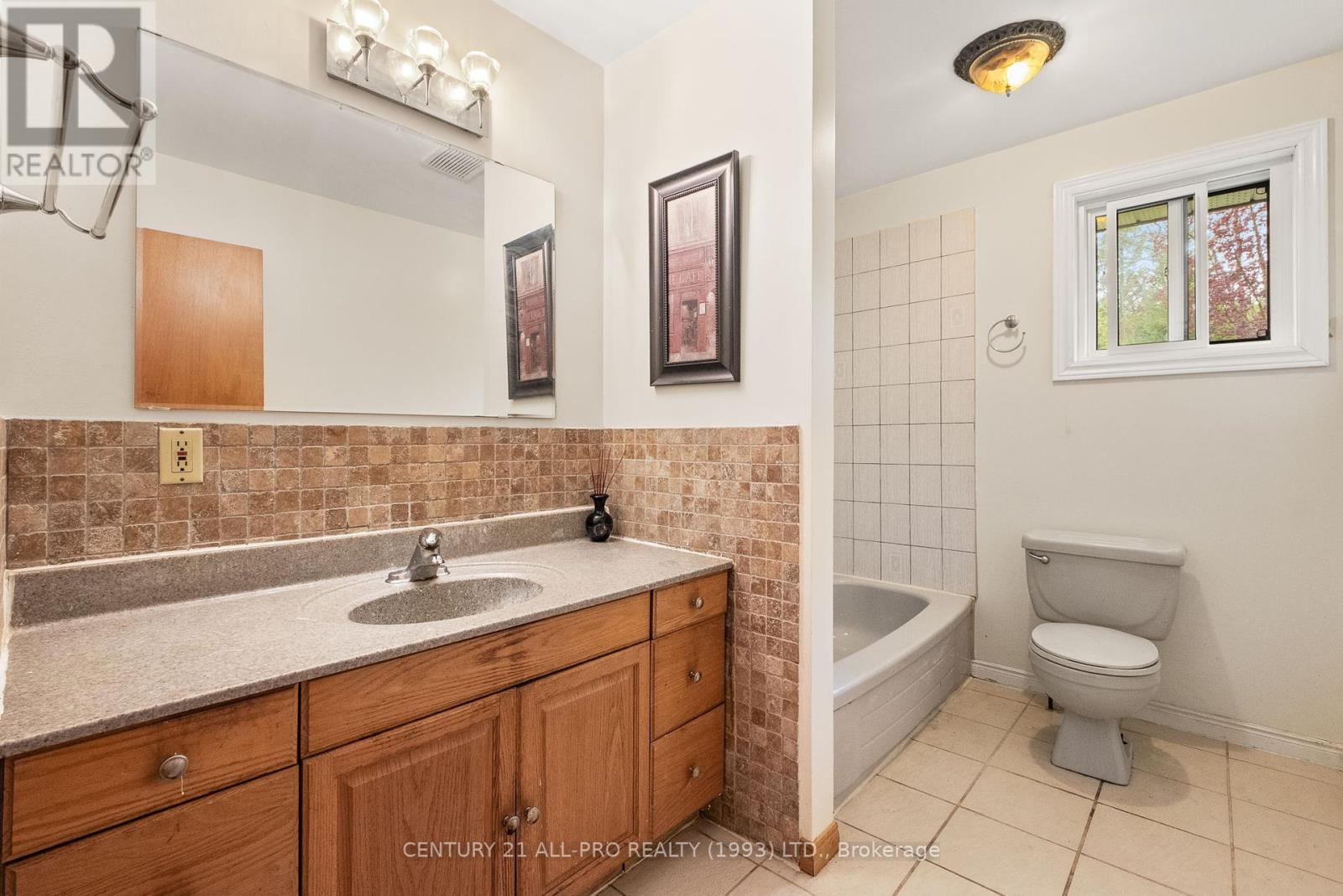 3791 Harwood Road, Hamilton Township, Ontario  K0K 1C0 - Photo 14 - X12150997